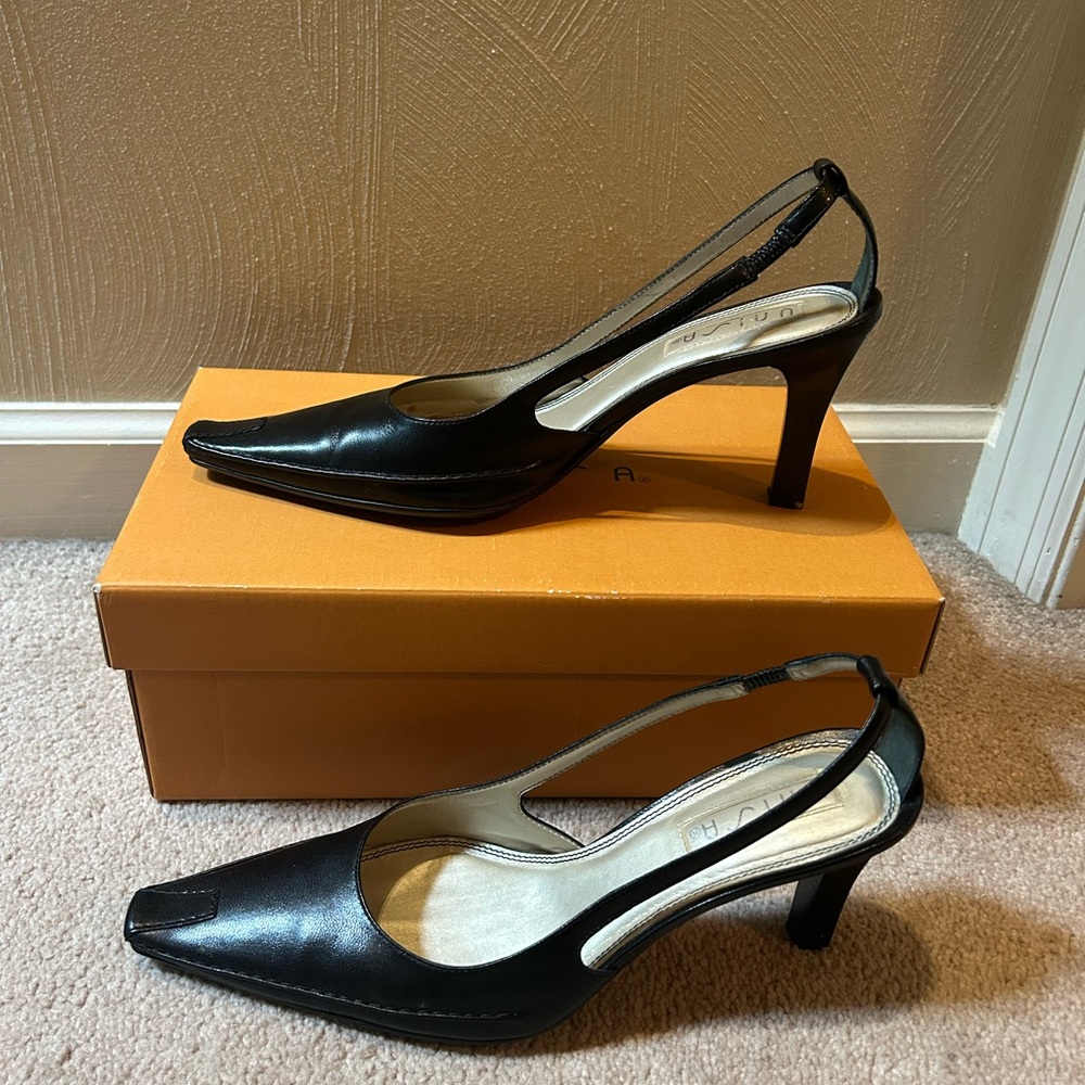 Unisa Black Slingback Heels